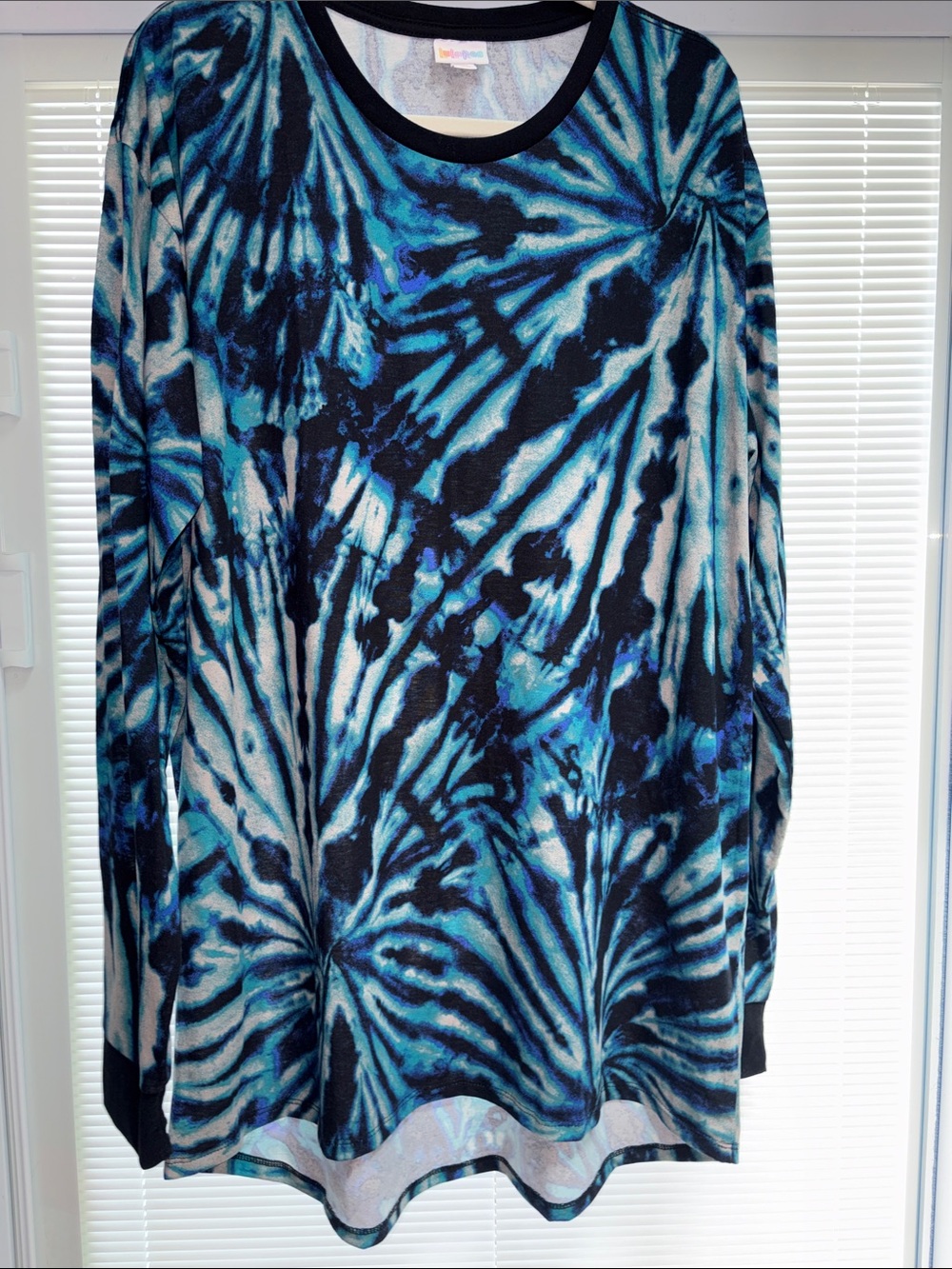 LuLaRoe Hudson Long Sleeve Top in Blue and Black Tie-Dye
